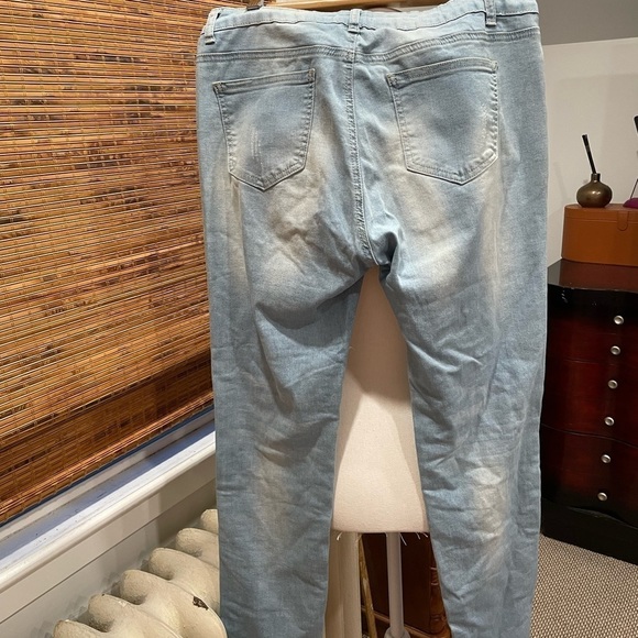 DENIM FISH NET STYLE JEANS - Picture 3 of 8